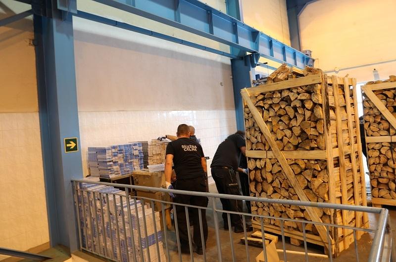 Przemycał "fajki" warte ponad 2 miliony