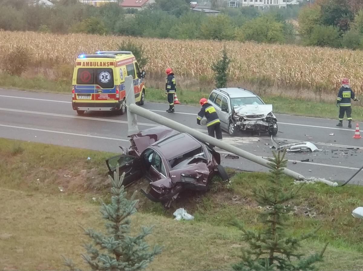 Wahadło na krajowej "dwójce". Dwie osoby ranne w wypadku
