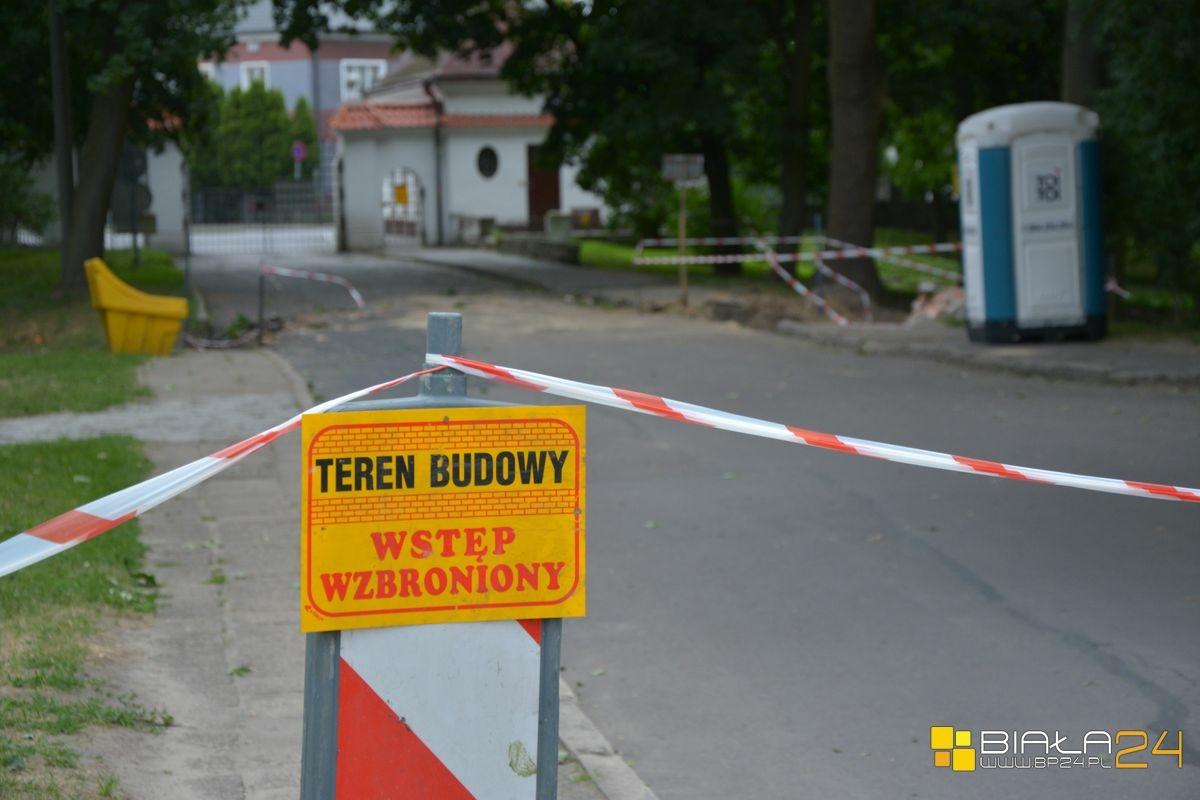 Zamkną bramę do parku