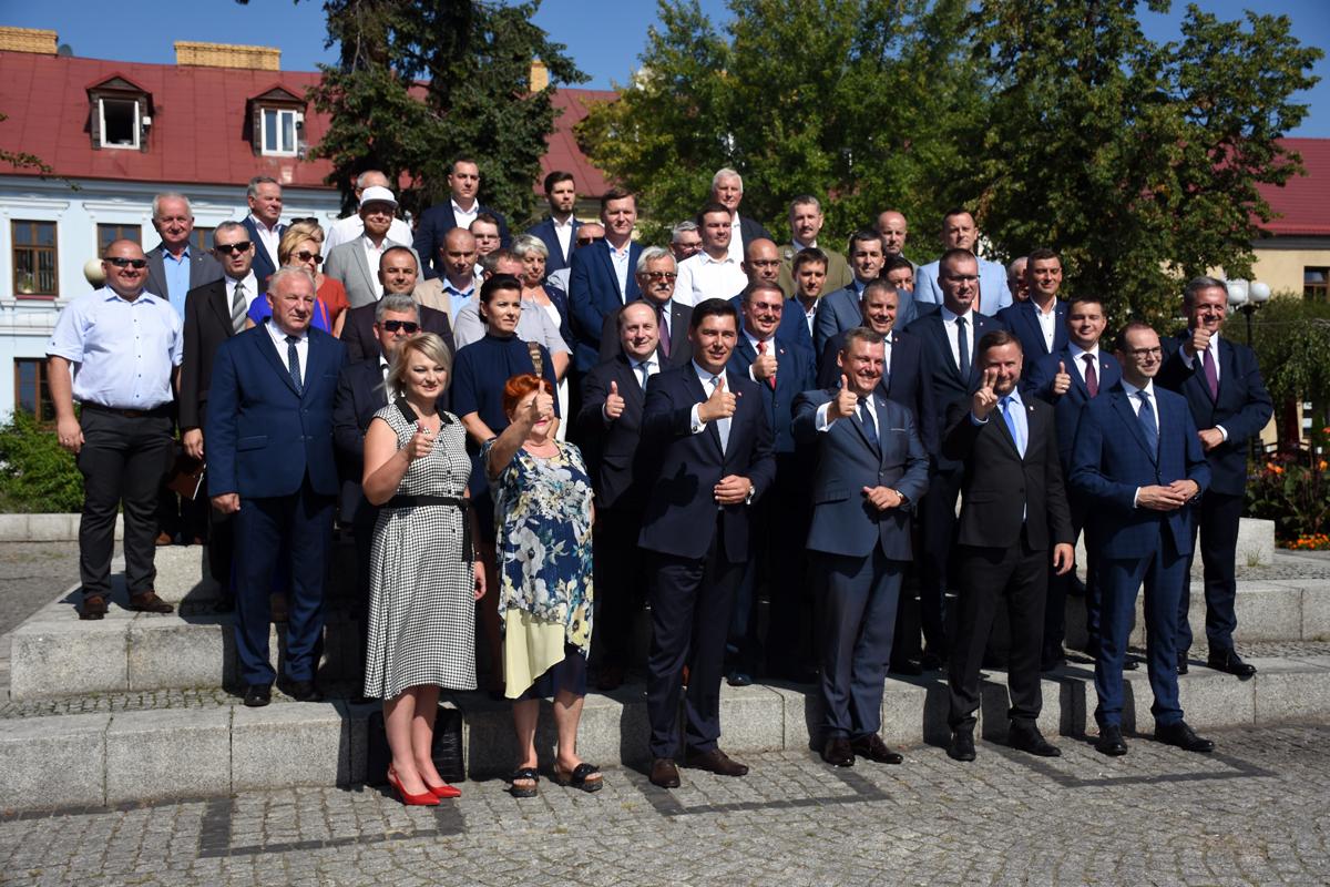 Duszek: "To są listy śmierci". PiS prezentuje kandydatów