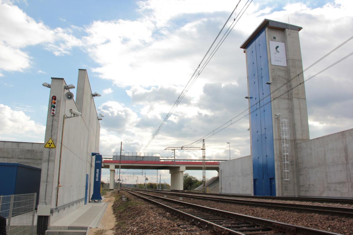 Wtargnął na celny rentgen. Może być napromieniowany