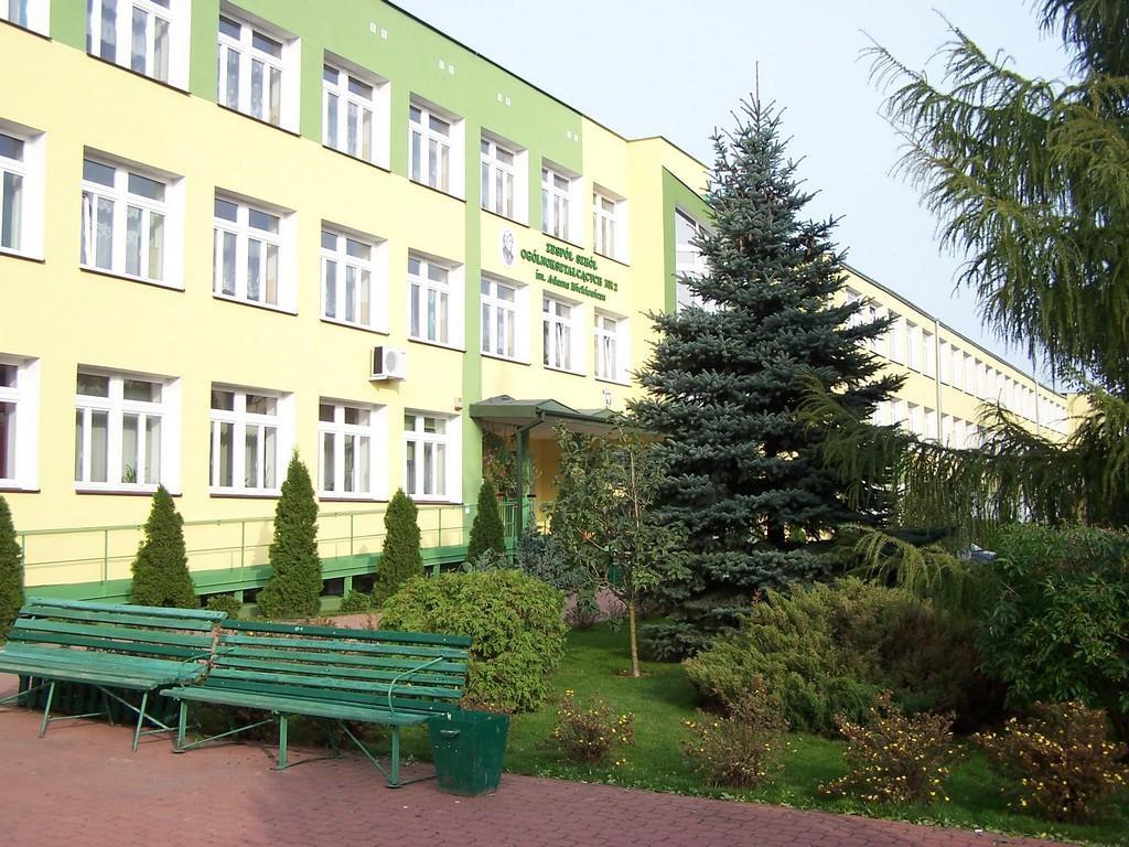 Zmieniają się dyrektorzy szkół