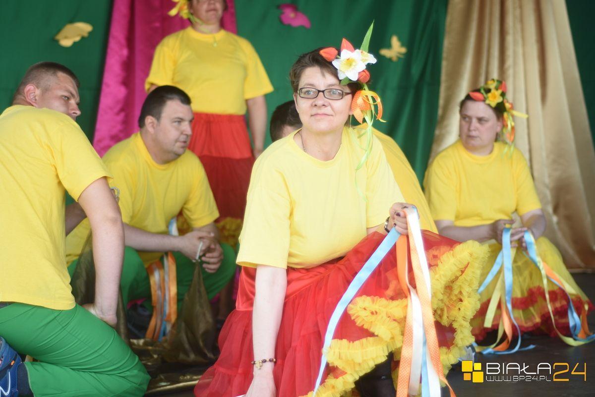 Integrowali się poprzez taniec