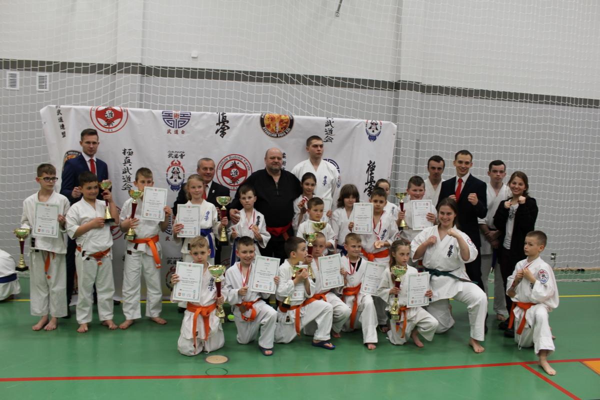 Z zawodów wrócili zasypani medalami