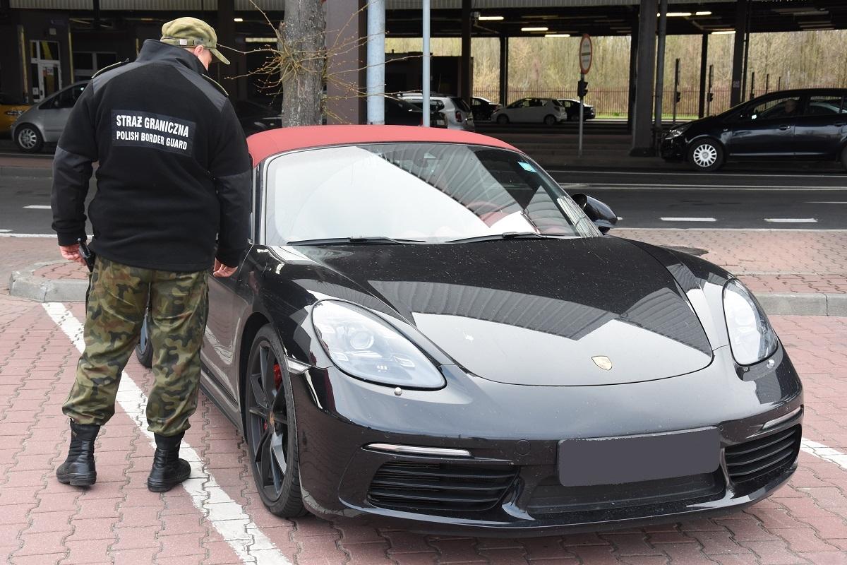 Porsche warte 220 tys. zł odzyskane na granicy