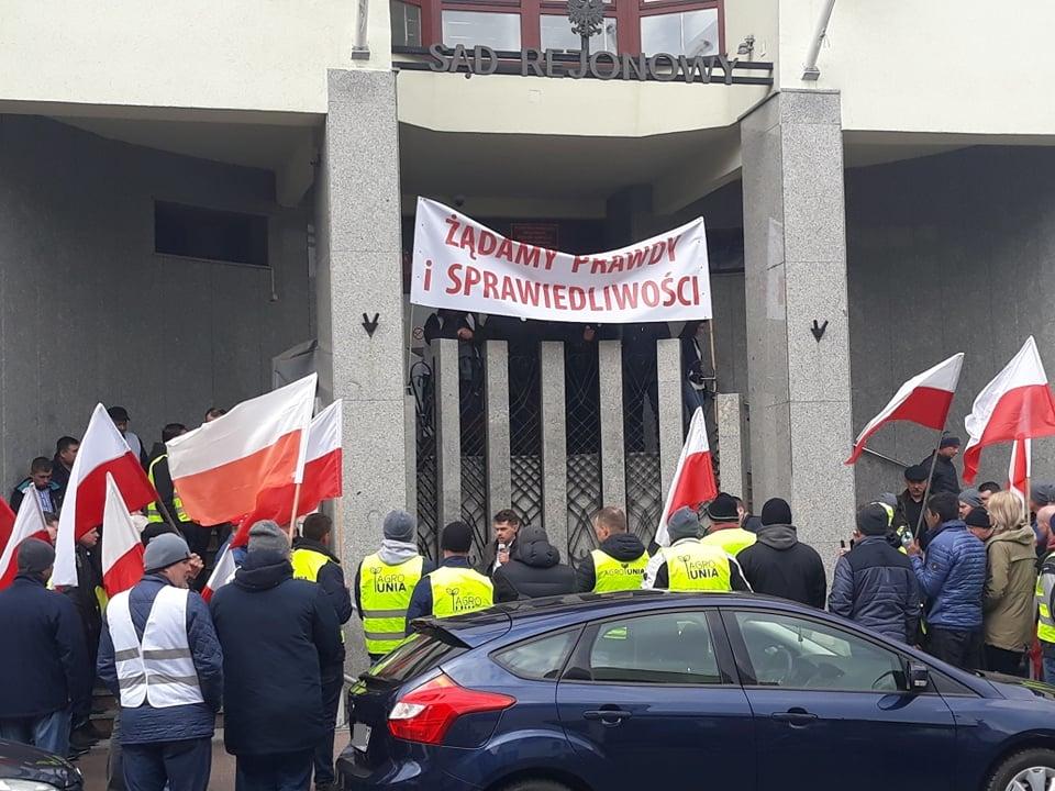 Rolnicy trafili na salę sądową. "Musimy tłumaczyć się z absurdów"