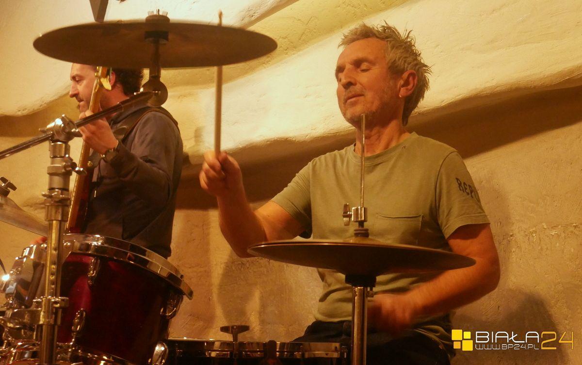 Jazzowo, ale z rockowym zacięciem