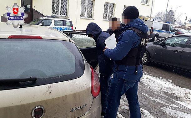 33-latek miał w domu biały proszek. Został tymczasowo aresztowany
