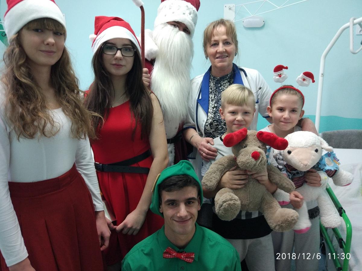 Mikołaj odwiedził oddział pediatryczny