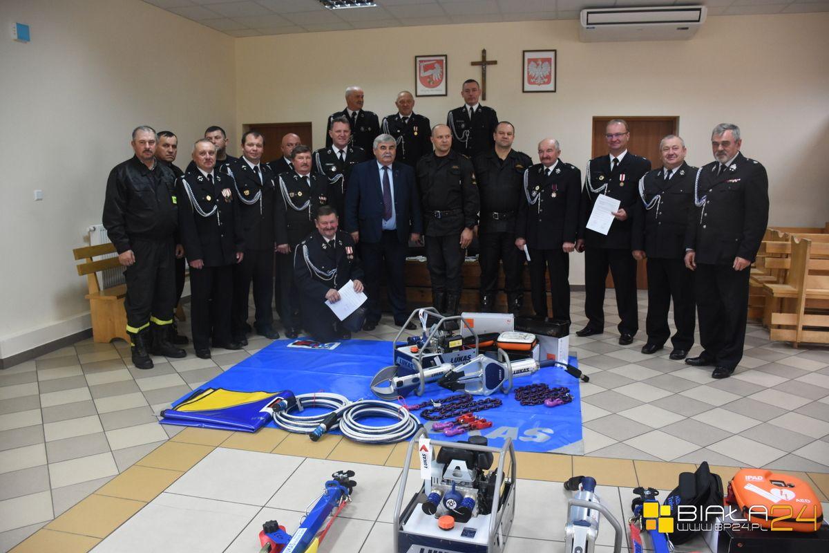 Sprzęt za 150 tysięcy trafił do strażaków