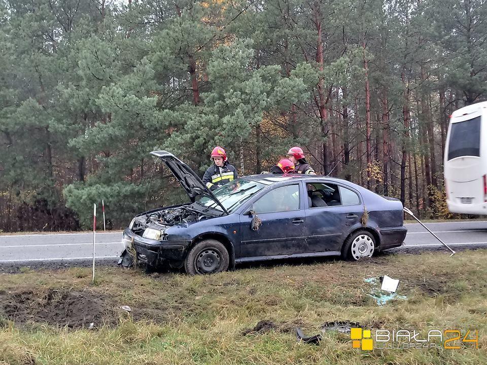 Kolejne dachowanie na tej drodze