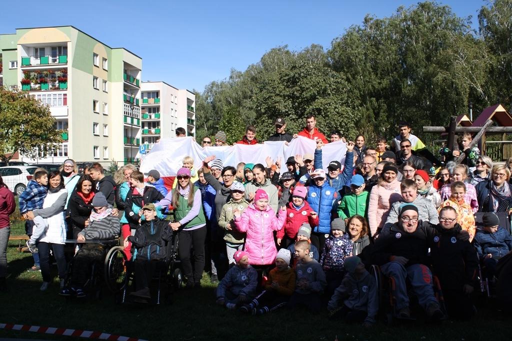 Setka zawodników pobiegła z okazji 100-lecia Niepodległości Polski