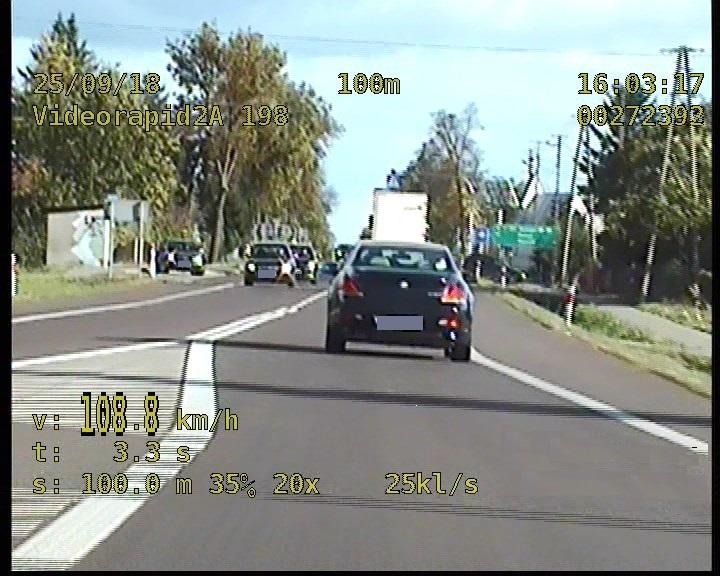 Jechała zbyt szybko i łamała przepisy. Wszystko nagrał wideorejestrator policji