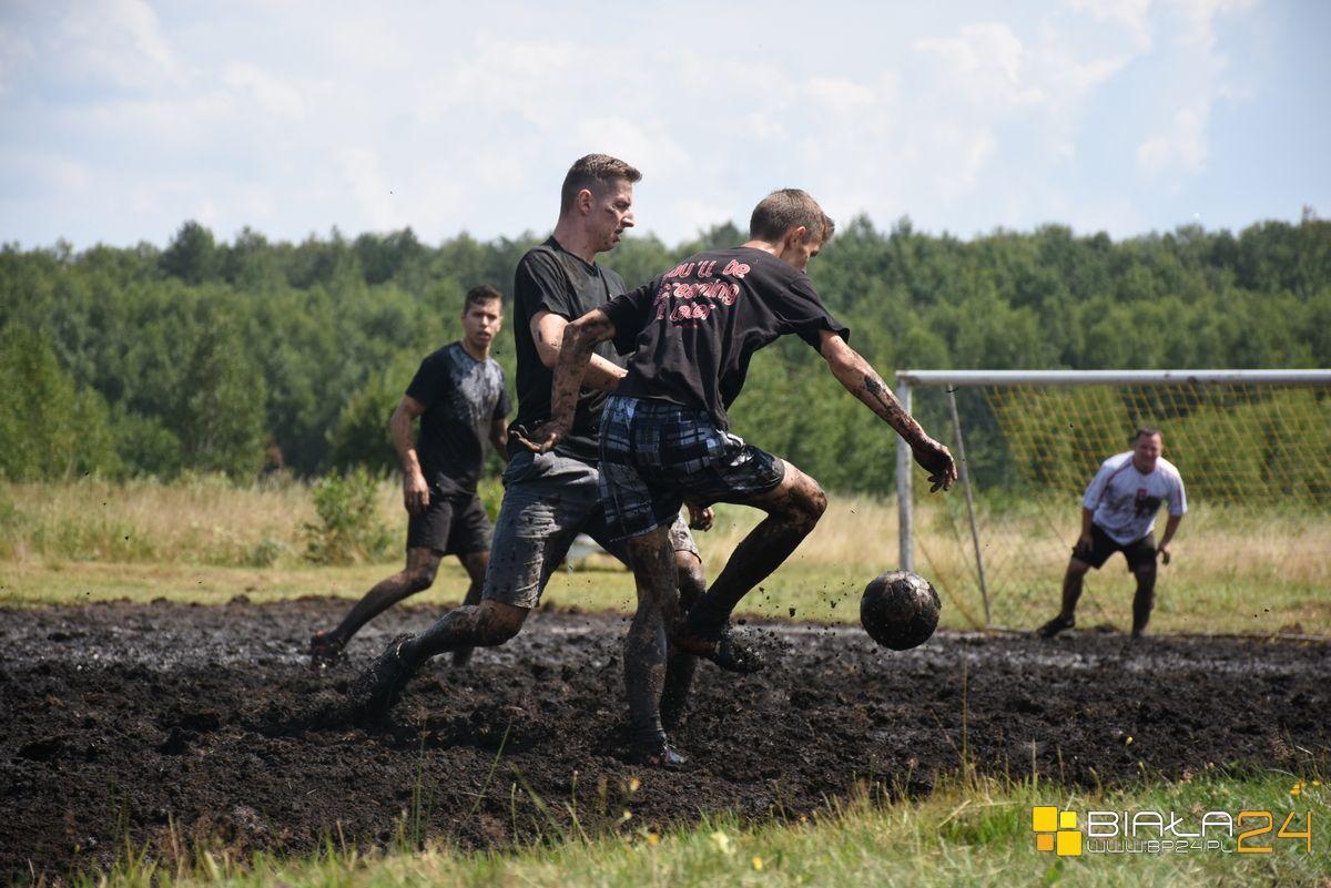 IV Turniej Piłki Błotnej w Tucznej