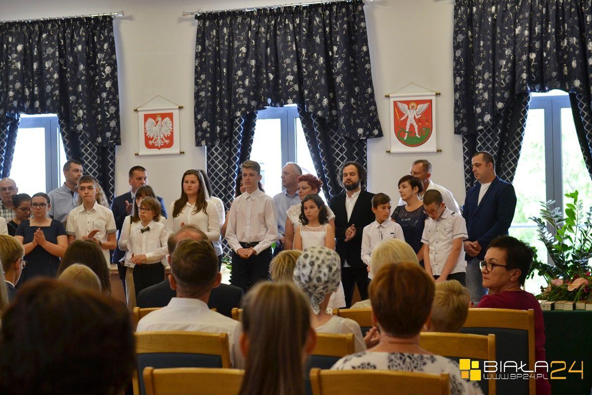 "Złotymi Piórami" nagrodzono kilkudziesięciu uczniów