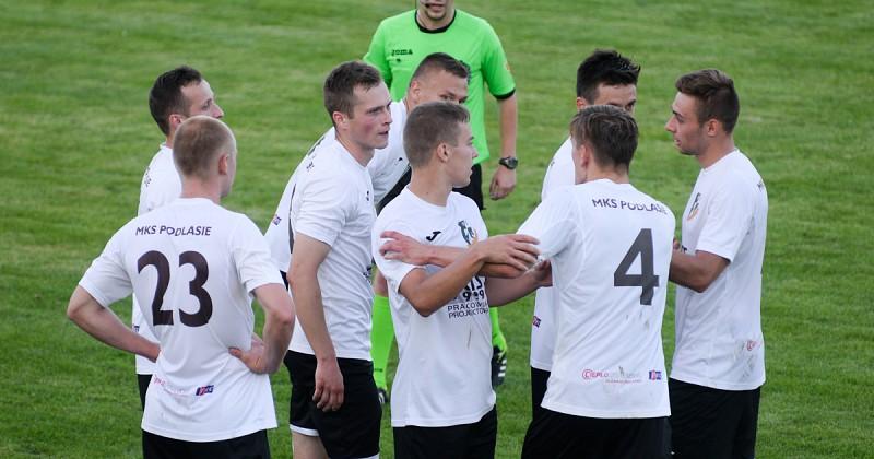 Derby na remis