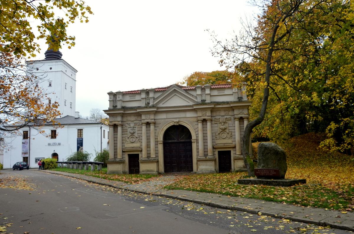 Parkiem na trzy dni zawładnie sztuka