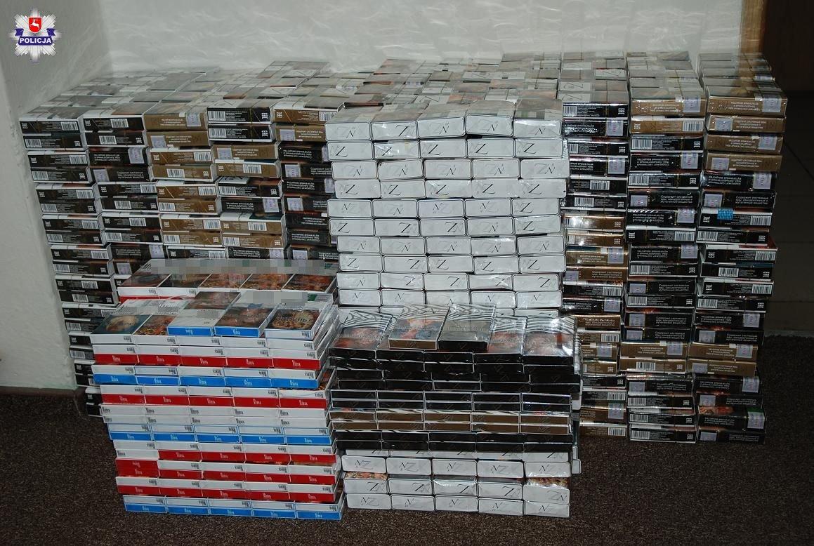 Jechał z "trefnym" towarem. Na drodze trafił na policjantów