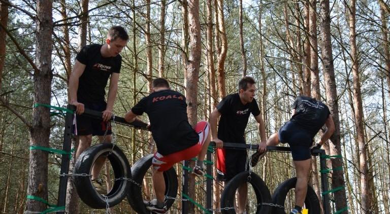 Pobiegną po krzakach, błocie i pokrzywach. To już dziś