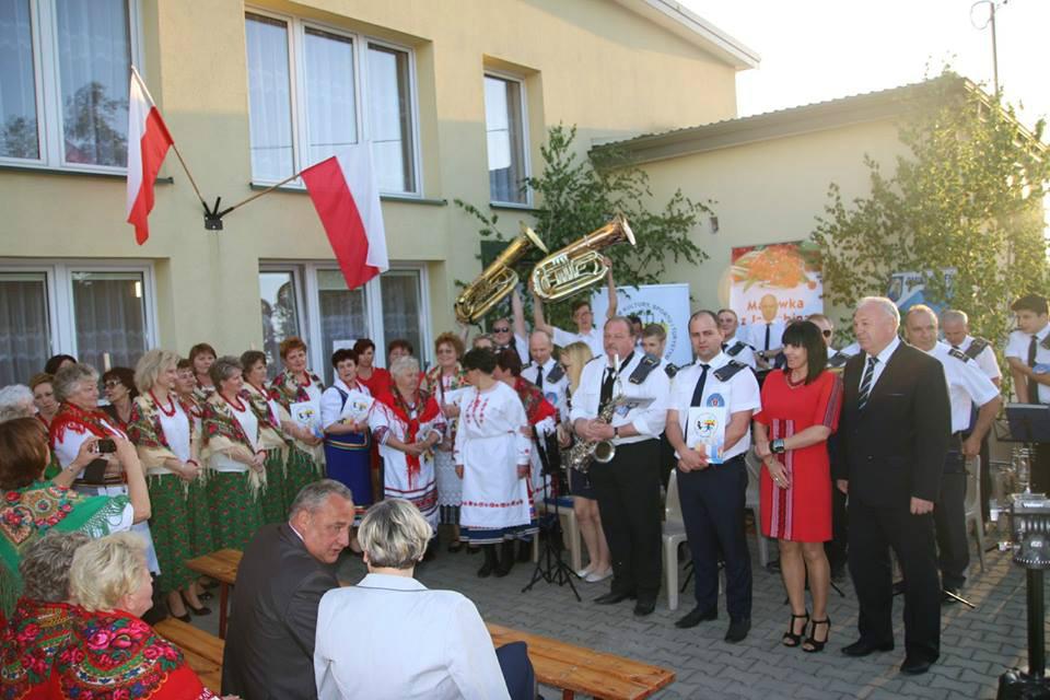 Miłośnicy folkloru i tradycji spotkali się w plenerze