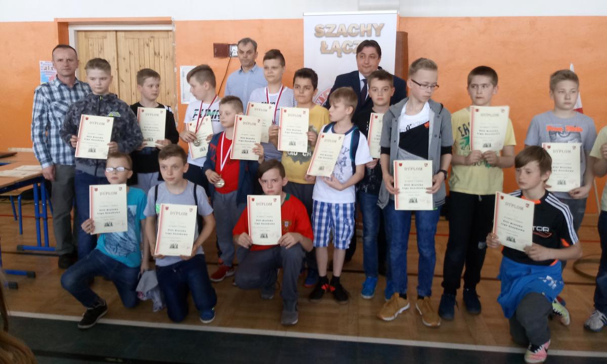 Rośnie zainteresowanie królewską grą