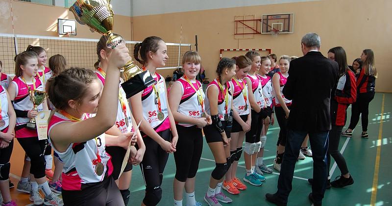 Siatkarki z "Szóstki" nie miały sobie równych