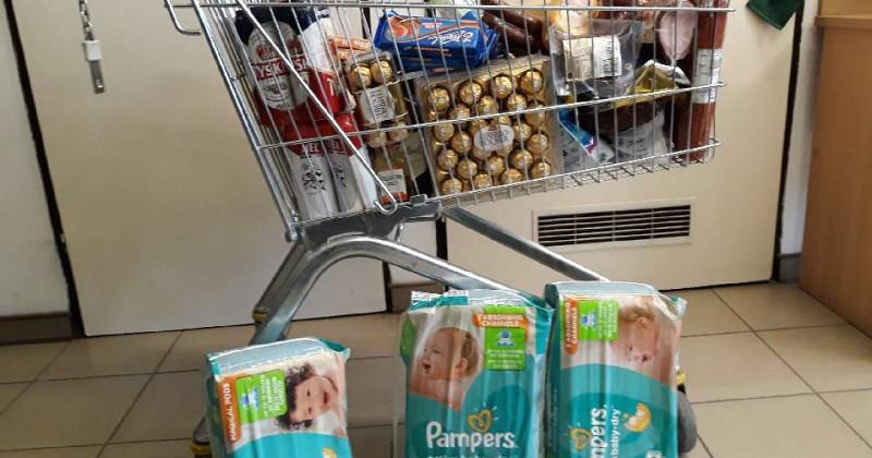 Kradli artykuły z marketów. Wpadli też z amfetaminą
