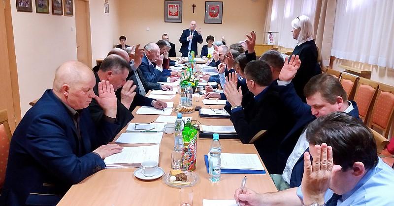 Gmina inwestuje w bycie eko. Dołoży do solarów z własnej kieszeni