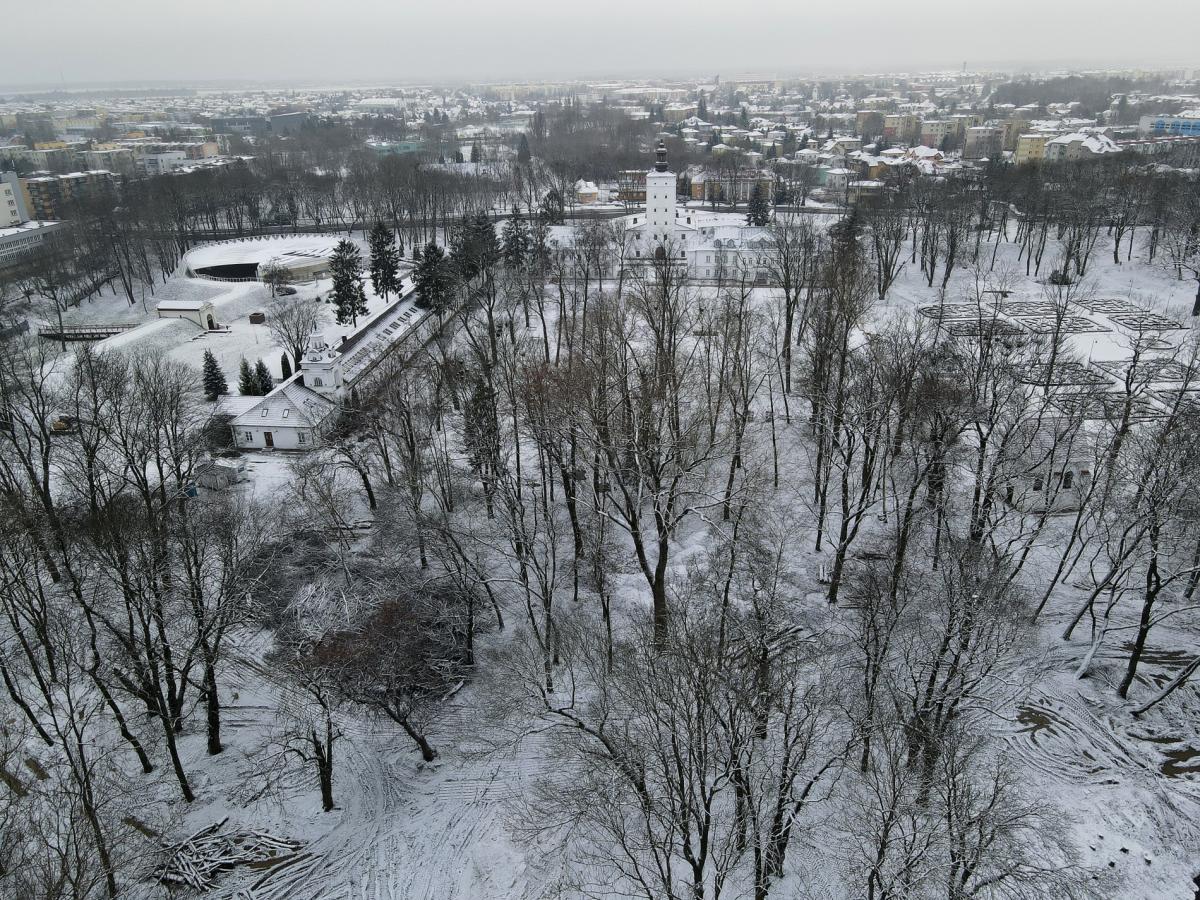 Usypują wały i budują przedszkole