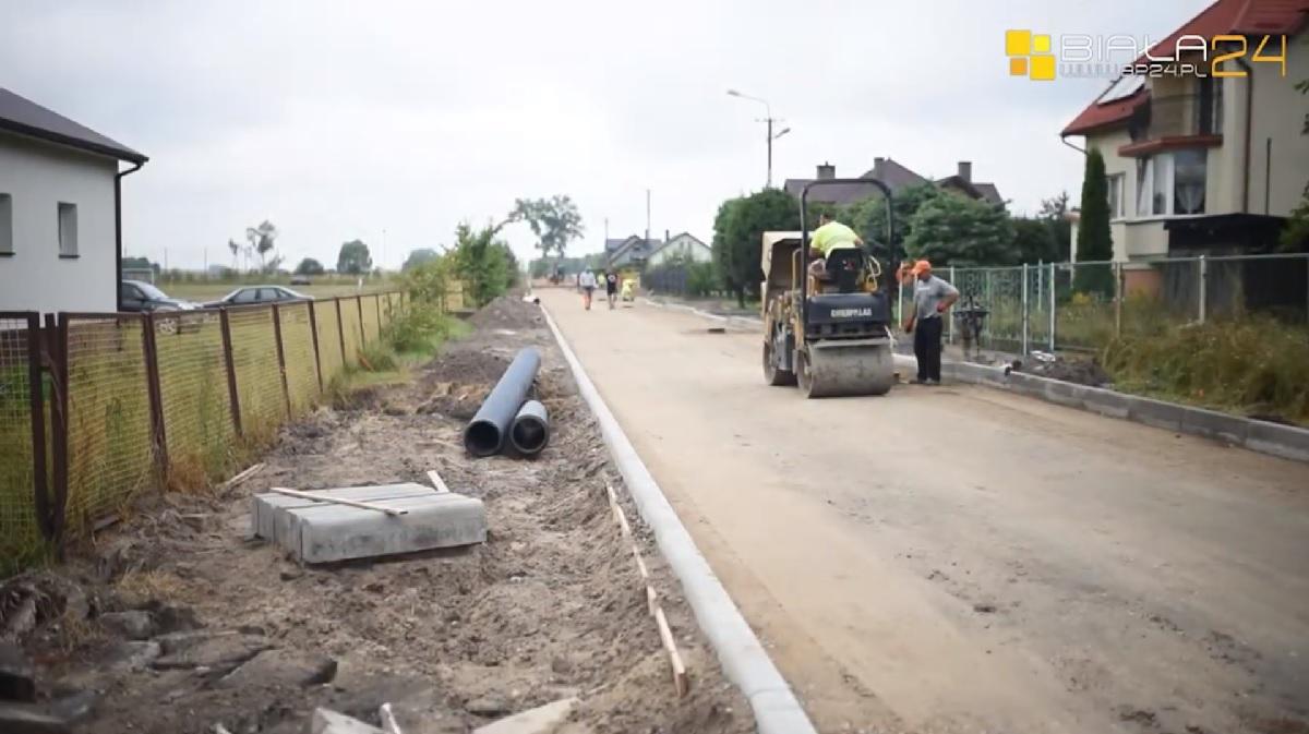 Trwa remont ul. Sportowej w Sławatyczach