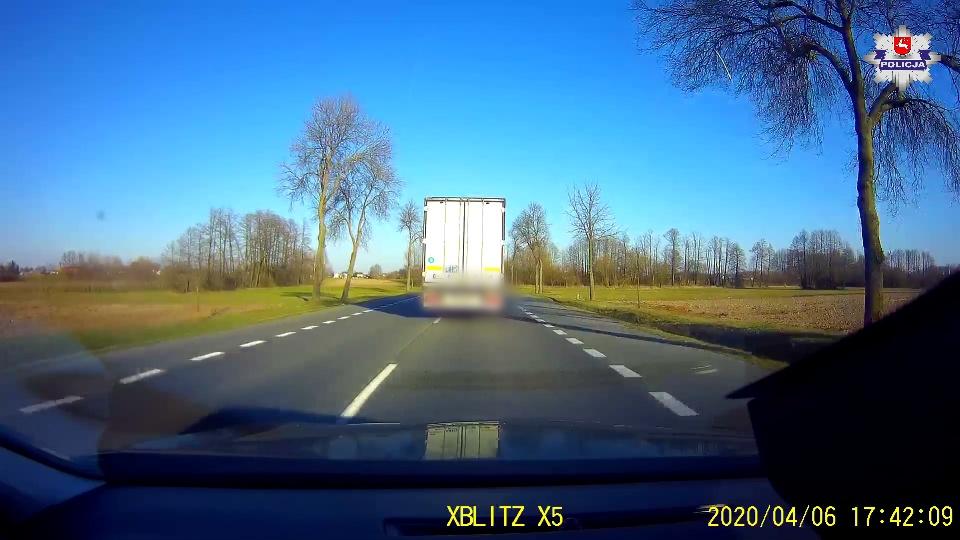 Obywatelska postawa. Pomógł zatrzymać pijanego kierowcę cięzarówki