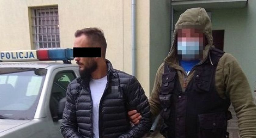 Okradali były zakład. Mieli też kradzione auto 