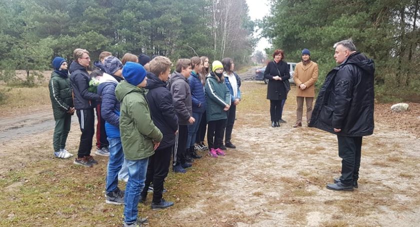 Poznali bohaterską historię mieszkańców swojej gminy 
