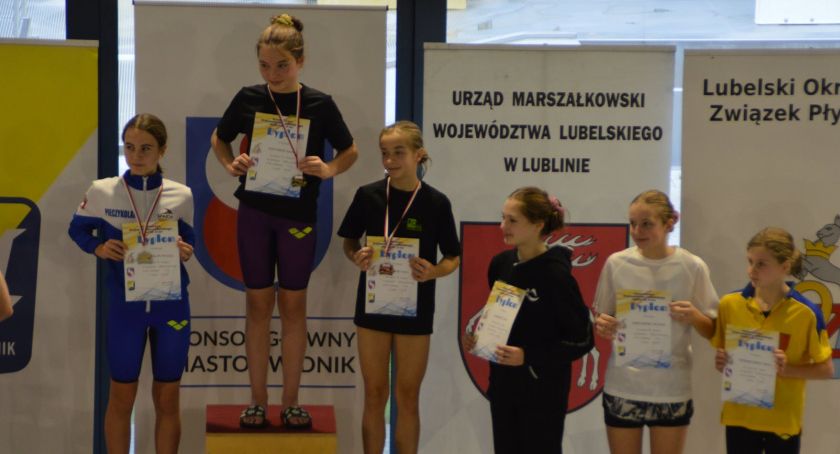 Bialscy pływacy w czołówce województwa