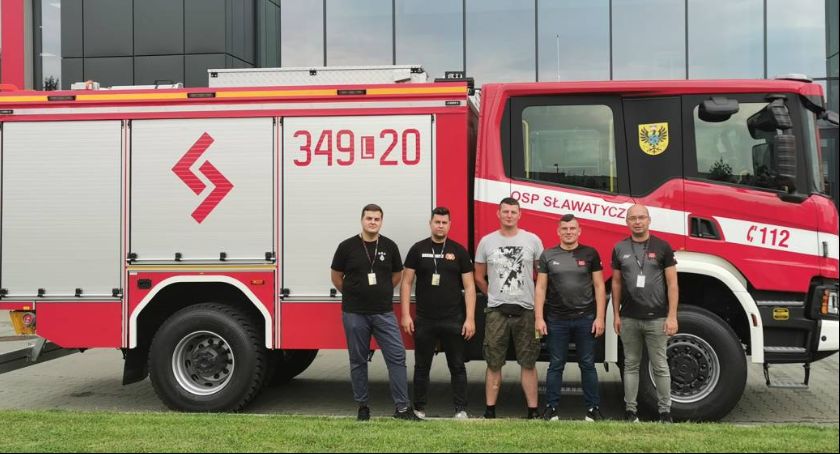 OSP Sławatycze z nowym wyposażeniem wozów. Otrzymali dofinansowanie