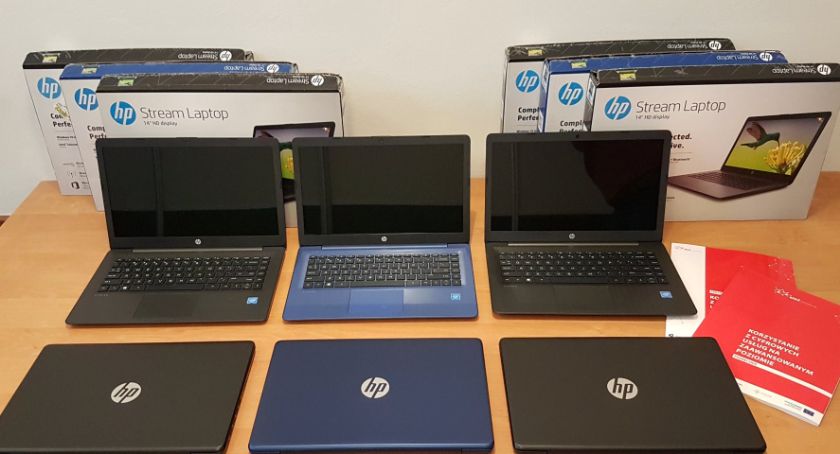 Sześć nowych laptopów w GOK w Sosnówce