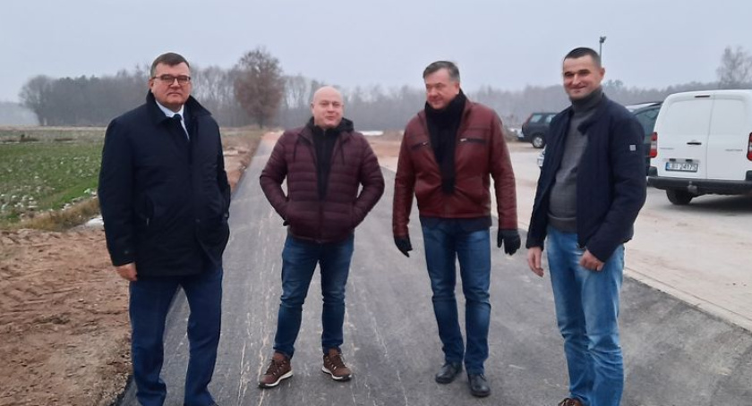 Komfortowy dojazd do posesji i firmy Wysokie w gminie Międzyrzec