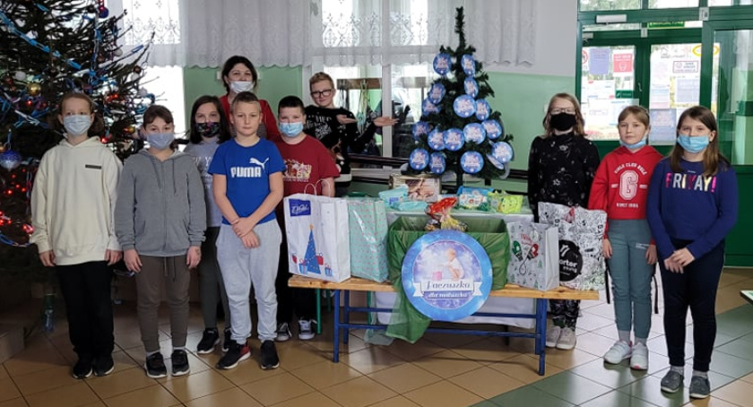 Szkoła podstawowa w Zalesiu pomogła najbardziej potrzebującym