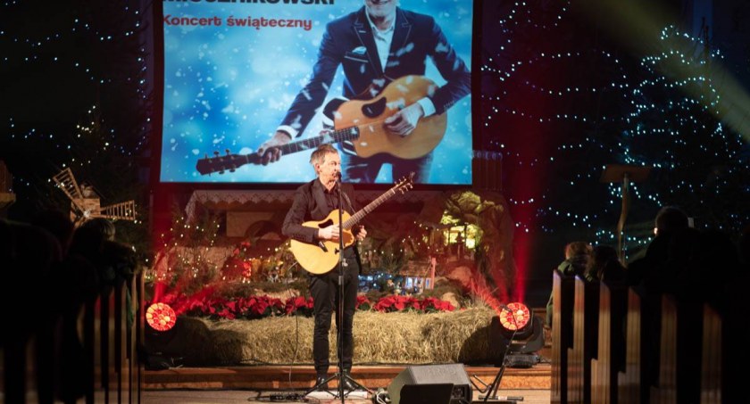 Biała Podlaska: Koncert pełen kolęd i pastorałek z Maciejem Miecznikowskim