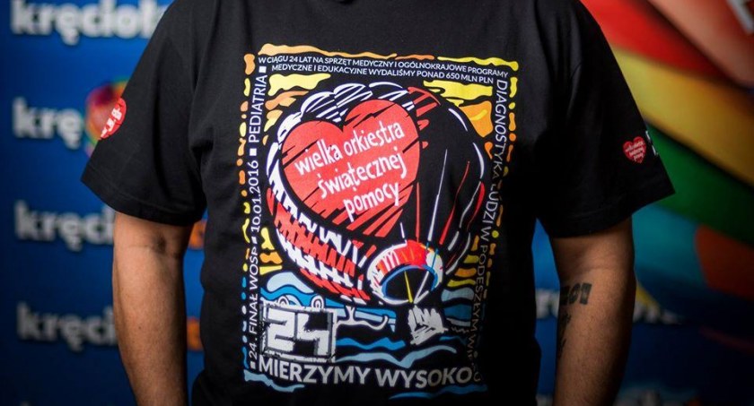 Wydziergaj szalik na rzecz Wielkiej Orkiestry Świątecznej Pomocy