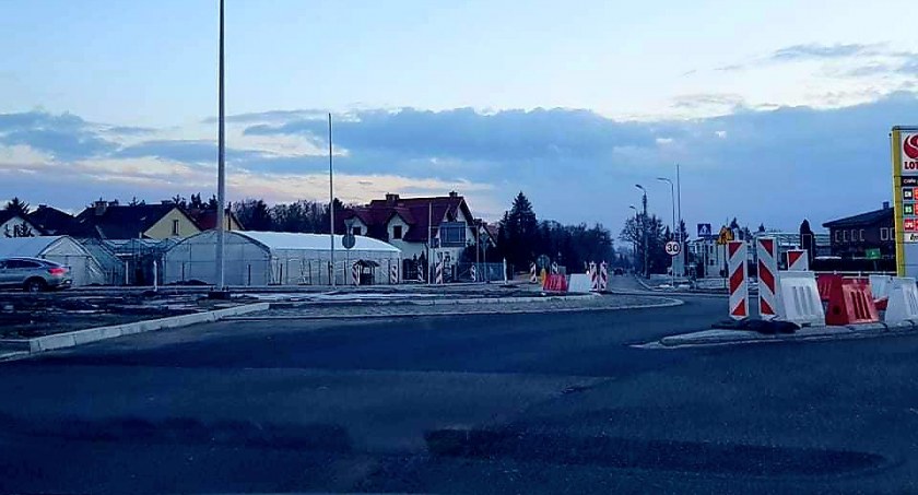 Radni mogą nazwać rondo Rondem Podlaskiej Wytwórni Samolotów. Skrzyżowanie w Białej Podlaskiej jest jeszcze w budowie