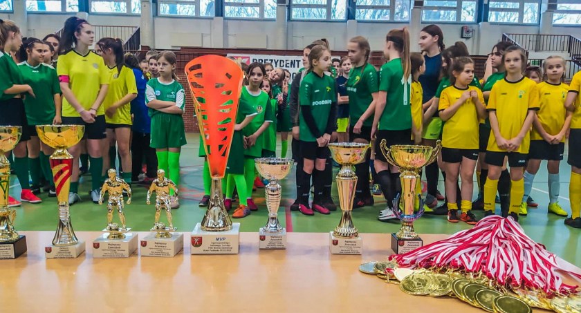 Rozegrano ogólnopolski turniej piłki nożnej dziewcząt w Szkole Podstawowej nr 5 w Białej Podlaskiej