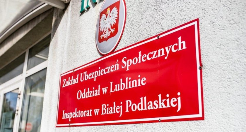 ZUS przypomina o nowych terminach rozliczeń dla przedsiębiorców i dokumentach rozliczeniowych