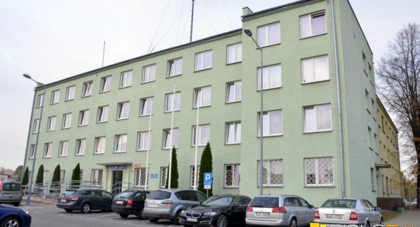 Dał się oszukać na zdalny pulpit. Sprawcy wykorzystali jego konto bankowe by wypłacić gotówkę