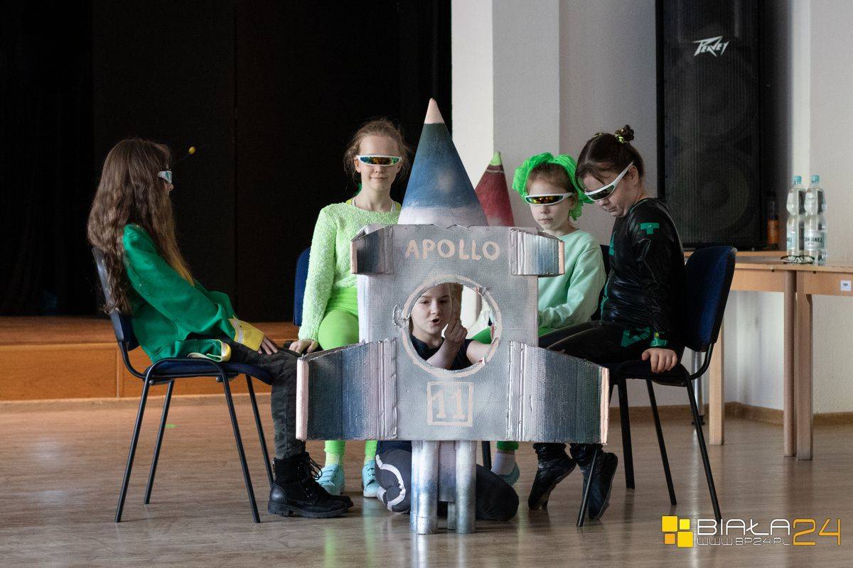 Karnawał Teatralny "Spotkanie z Kosmitami"