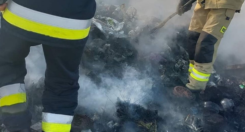 Pożar na cmentarzu parafialnym w Sławatyczach
