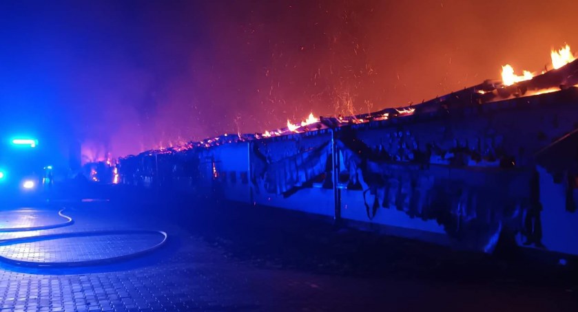 Gmina Międzyrzec Podlaski: Spalił się budynek warty cztery miliony złotych [ZDJĘCIA}