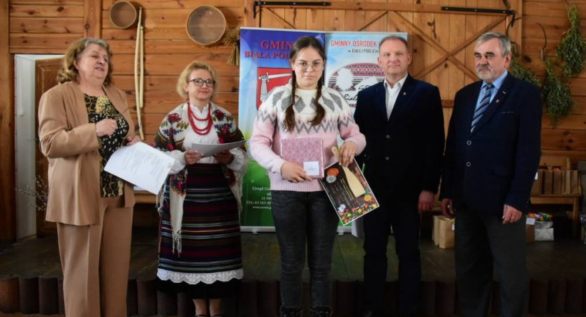 W Perkowicach wybrano najlepszą babkę, pisankę, palmę i koszyczek