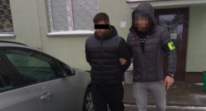 Podczas libacji zabrakło alkoholu. Kompan pobił drugiego za to, że ten nie dał pieniędzy 