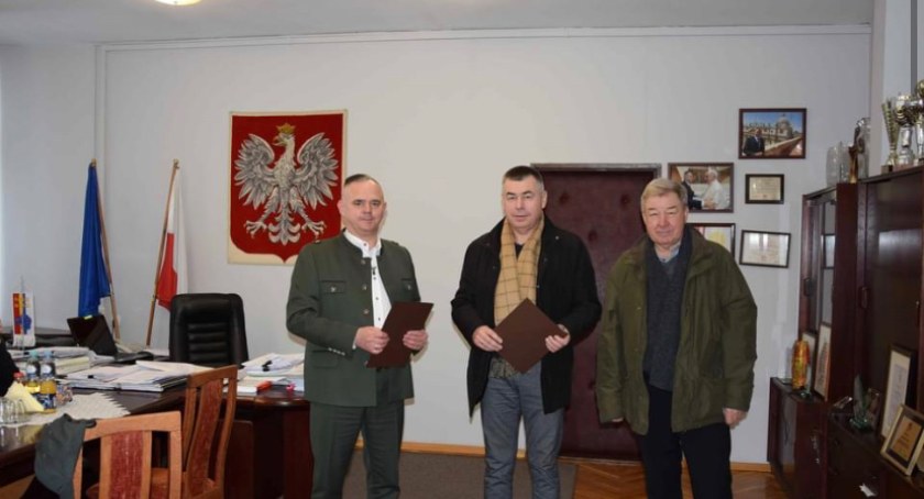 W Białej Podlaskiej zostały podpisane umowy z kołami łowieckimi